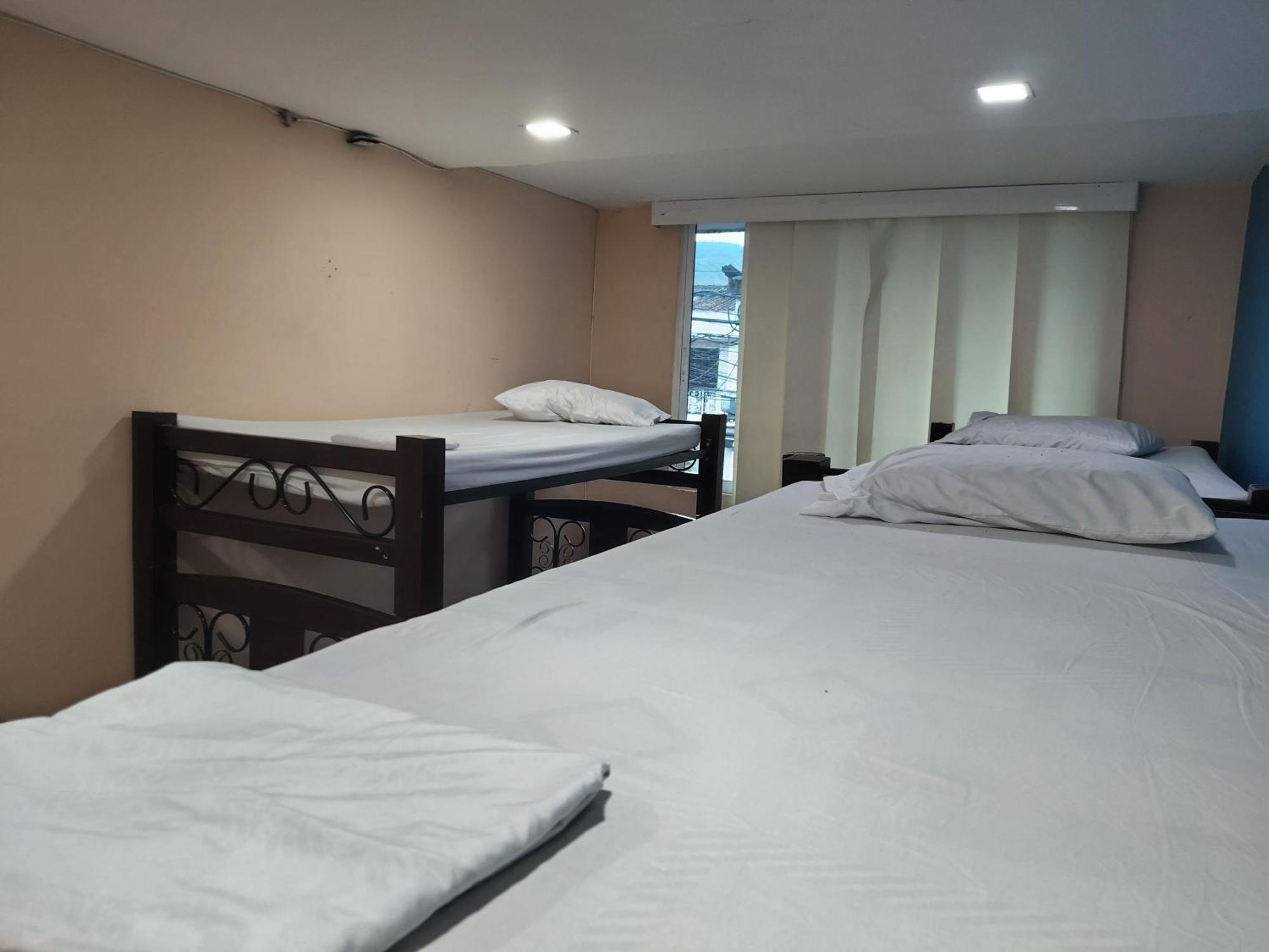 Hostal Avanza กาลี ภายนอก รูปภาพ