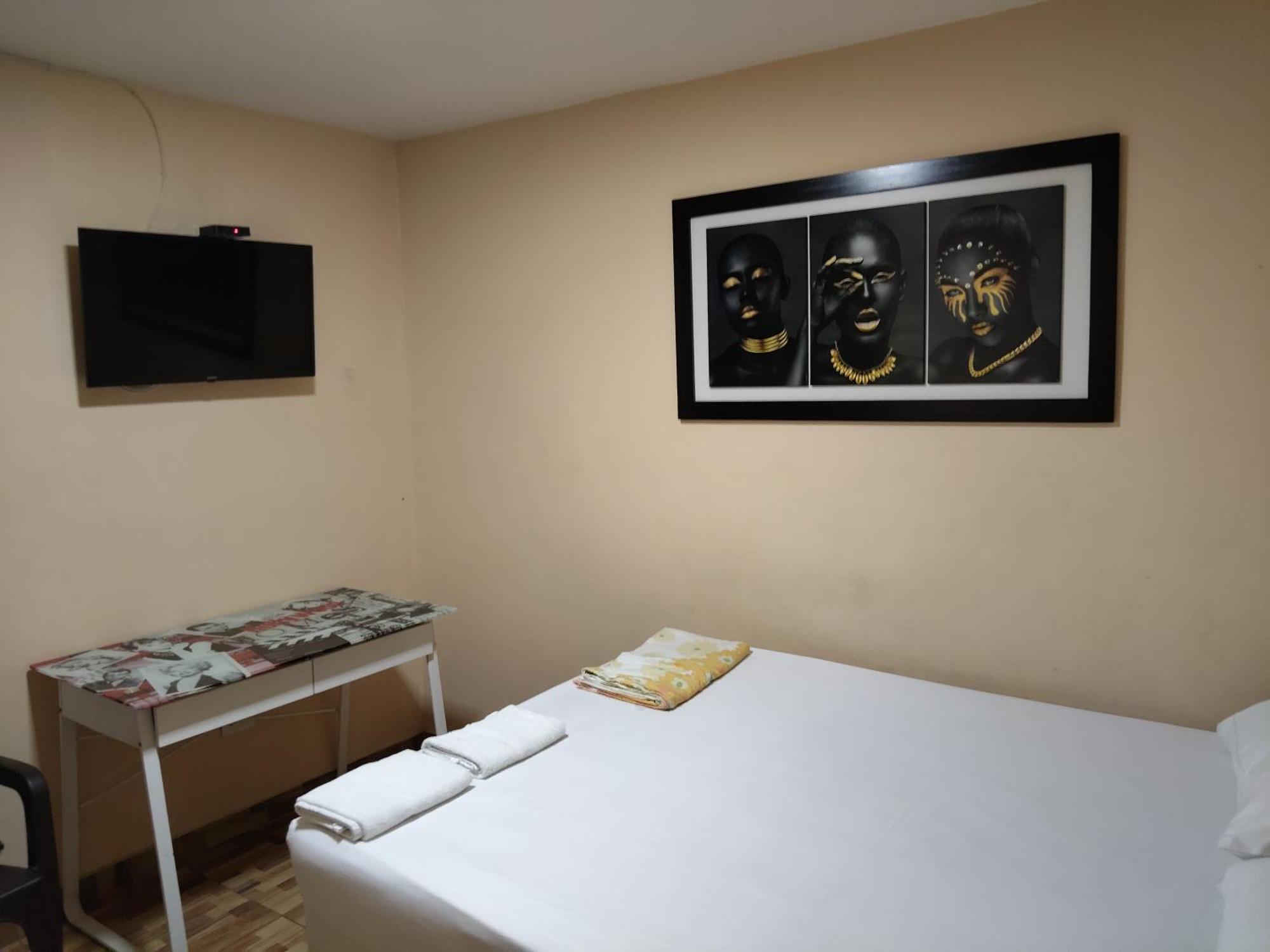 Hostal Avanza กาลี ภายนอก รูปภาพ